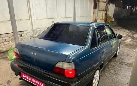 Daewoo Nexia I рестайлинг, 2001 год, 200 000 рублей, 3 фотография