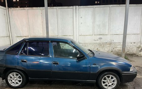 Daewoo Nexia I рестайлинг, 2001 год, 200 000 рублей, 8 фотография