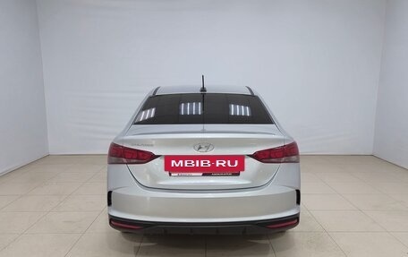 Hyundai Solaris II рестайлинг, 2021 год, 1 390 000 рублей, 5 фотография