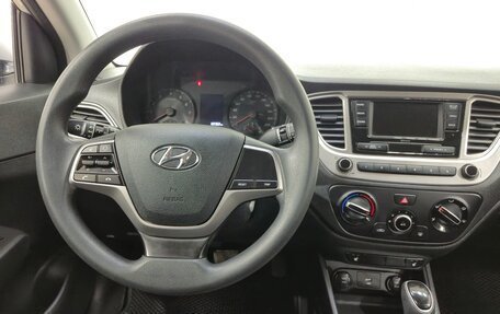 Hyundai Solaris II рестайлинг, 2021 год, 1 390 000 рублей, 11 фотография