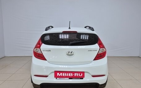 Hyundai Solaris II рестайлинг, 2015 год, 775 000 рублей, 5 фотография