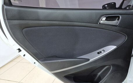 Hyundai Solaris II рестайлинг, 2015 год, 775 000 рублей, 14 фотография