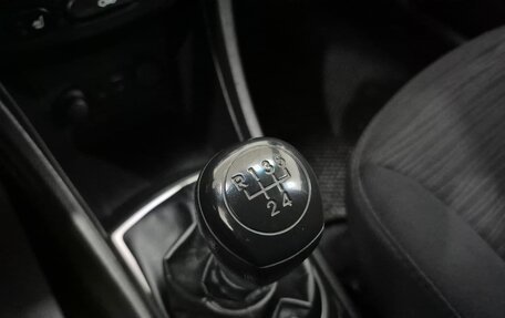 Hyundai Solaris II рестайлинг, 2015 год, 775 000 рублей, 19 фотография