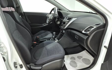 Hyundai Solaris II рестайлинг, 2015 год, 775 000 рублей, 13 фотография