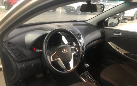 Hyundai Solaris II рестайлинг, 2011 год, 779 000 рублей, 10 фотография