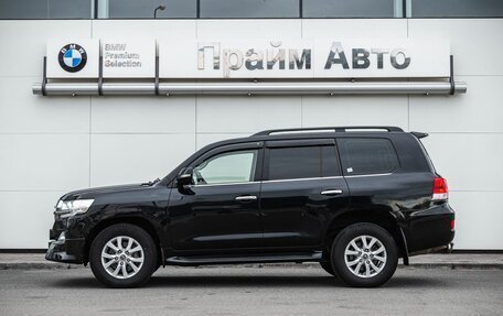 Toyota Land Cruiser 200, 2017 год, 5 600 000 рублей, 5 фотография