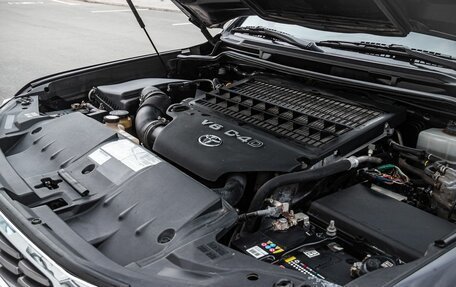 Toyota Land Cruiser 200, 2017 год, 5 600 000 рублей, 10 фотография