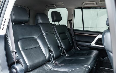 Toyota Land Cruiser 200, 2017 год, 5 600 000 рублей, 14 фотография