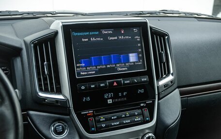 Toyota Land Cruiser 200, 2017 год, 5 600 000 рублей, 23 фотография