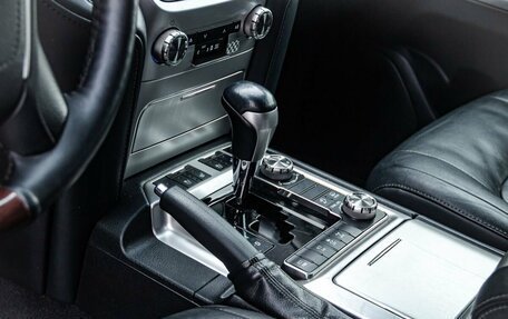 Toyota Land Cruiser 200, 2017 год, 5 600 000 рублей, 24 фотография