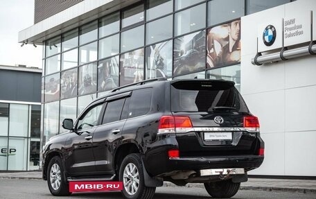 Toyota Land Cruiser 200, 2017 год, 5 600 000 рублей, 17 фотография