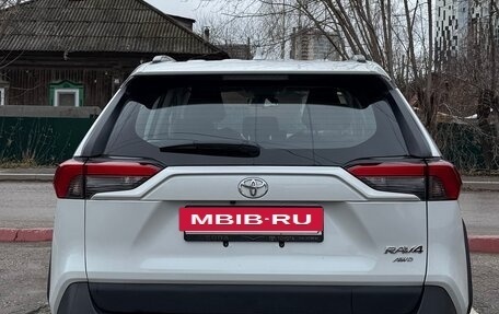 Toyota RAV4, 2023 год, 4 610 000 рублей, 2 фотография