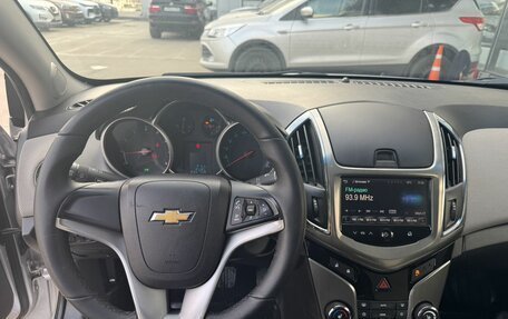 Chevrolet Cruze II, 2014 год, 955 500 рублей, 9 фотография