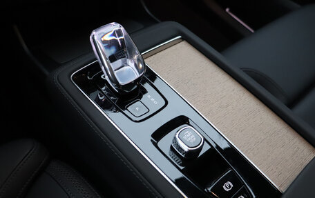 Volvo XC90 II рестайлинг, 2025 год, 10 900 000 рублей, 17 фотография