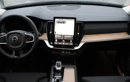 Volvo XC90 II рестайлинг, 2025 год, 10 900 000 рублей, 10 фотография