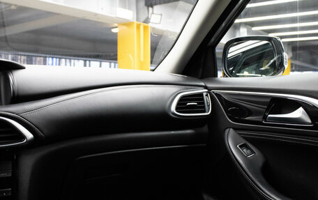 Infiniti Q30, 2016 год, 1 699 000 рублей, 9 фотография