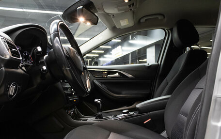 Infiniti Q30, 2016 год, 1 699 000 рублей, 11 фотография