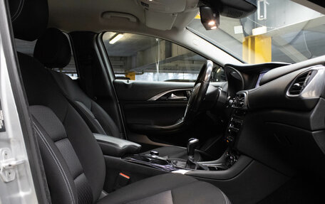 Infiniti Q30, 2016 год, 1 699 000 рублей, 12 фотография