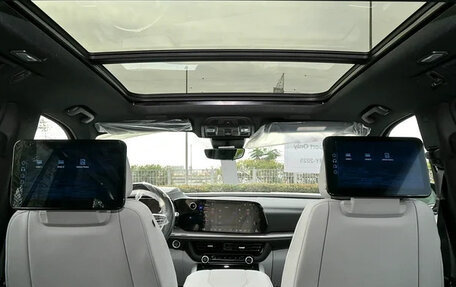 Chevrolet Tahoe IV, 2025 год, 13 780 000 рублей, 14 фотография