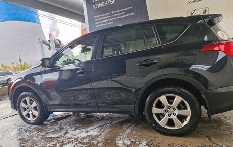 Toyota RAV4, 2015 год, 2 300 000 рублей, 3 фотография
