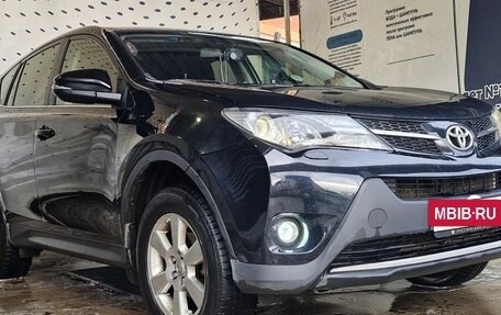Toyota RAV4, 2015 год, 2 300 000 рублей, 8 фотография