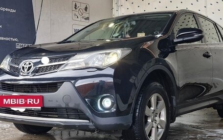 Toyota RAV4, 2015 год, 2 300 000 рублей, 7 фотография