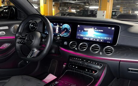 Mercedes-Benz E-Класс, 2022 год, 5 450 000 рублей, 19 фотография