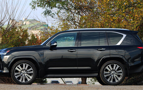 Lexus LX, 2022 год, 13 300 000 рублей, 2 фотография