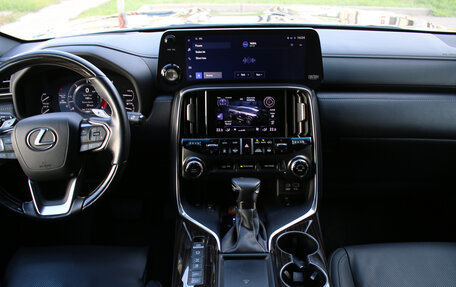 Lexus LX, 2022 год, 13 300 000 рублей, 8 фотография