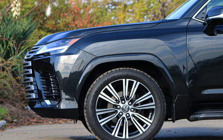 Lexus LX, 2022 год, 13 300 000 рублей, 18 фотография