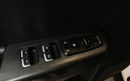 KIA Sportage IV рестайлинг, 2020 год, 2 199 000 рублей, 18 фотография