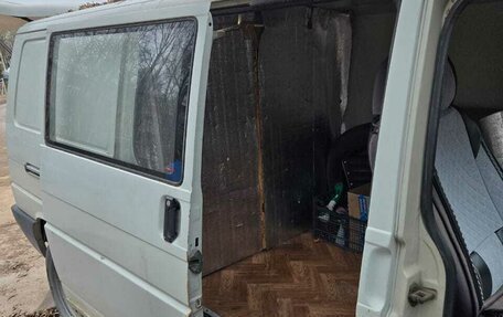 Volkswagen Transporter T4, 1992 год, 800 000 рублей, 7 фотография