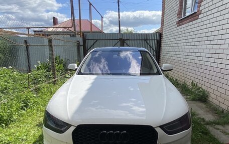 Audi A4, 2012 год, 995 000 рублей, 6 фотография