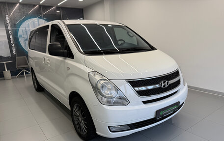 Hyundai H-1 II рестайлинг, 2011 год, 1 495 000 рублей, 4 фотография