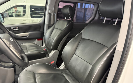 Hyundai H-1 II рестайлинг, 2011 год, 1 495 000 рублей, 14 фотография