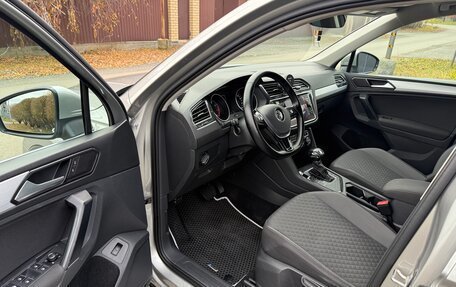 Volkswagen Tiguan II, 2018 год, 1 999 999 рублей, 10 фотография