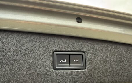 Volkswagen Tiguan II, 2018 год, 1 999 999 рублей, 15 фотография