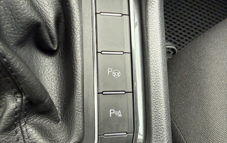 Volkswagen Tiguan II, 2018 год, 1 999 999 рублей, 19 фотография