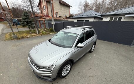 Volkswagen Tiguan II, 2018 год, 1 999 999 рублей, 24 фотография