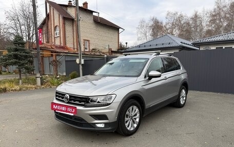 Volkswagen Tiguan II, 2018 год, 1 999 999 рублей, 2 фотография