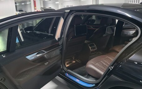 BMW 7 серия, 2022 год, 5 490 000 рублей, 17 фотография