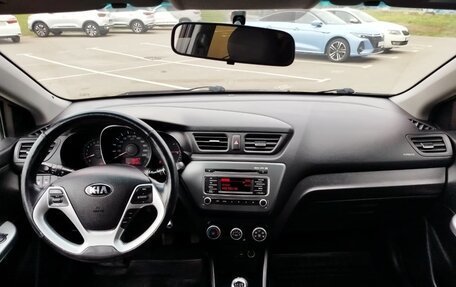 KIA Rio III рестайлинг, 2015 год, 950 000 рублей, 11 фотография