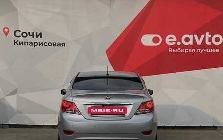 Hyundai Solaris II рестайлинг, 2013 год, 1 050 000 рублей, 5 фотография