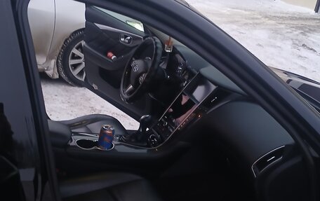 Infiniti Q50 I рестайлинг, 2014 год, 1 899 999 рублей, 5 фотография