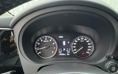 Mitsubishi Outlander III рестайлинг 3, 2018 год, 2 250 000 рублей, 13 фотография