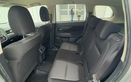 Mitsubishi Outlander III рестайлинг 3, 2018 год, 2 250 000 рублей, 22 фотография