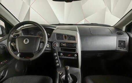 SsangYong Kyron I, 2012 год, 599 000 рублей, 10 фотография