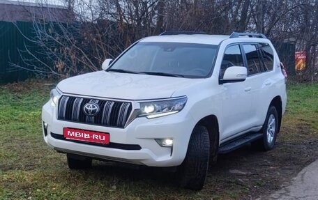 Toyota Land Cruiser Prado 150 рестайлинг 2, 2022 год, 6 500 000 рублей, 1 фотография