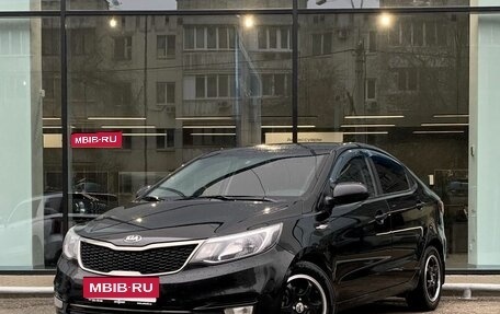KIA Rio III рестайлинг, 2015 год, 1 050 000 рублей, 1 фотография