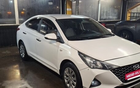 Hyundai Solaris II рестайлинг, 2020 год, 1 200 000 рублей, 5 фотография